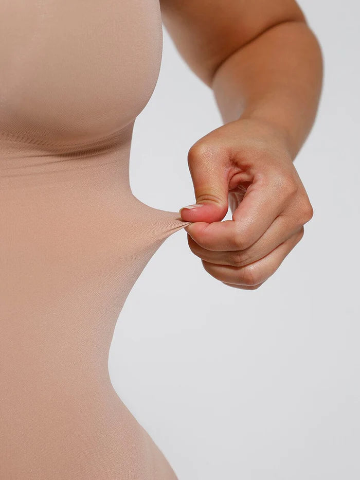 Braguitas moldeadoras de una pieza sin costuras que reafirman el abdomen